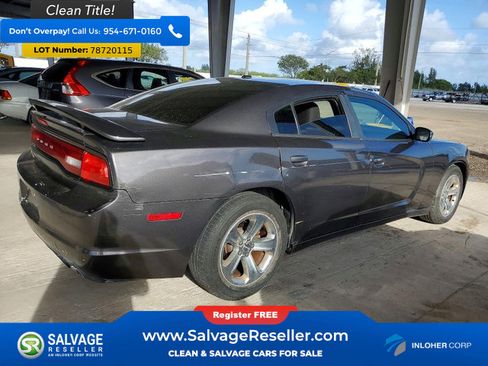 Used 2014 Dodge Charger SE w/ Sport Appearance Group image 4