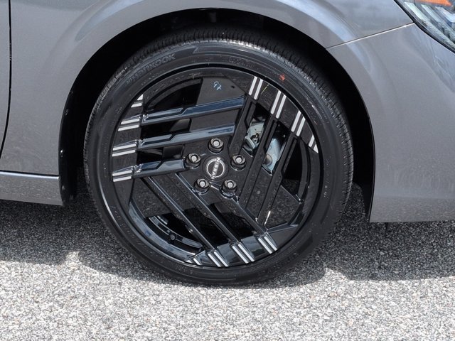 Certified 2027 Nissan Sentra SR w/ SR All Weather Package FWD image 11