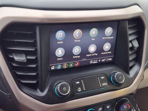 Used 2023 GMC Acadia Denali image 16