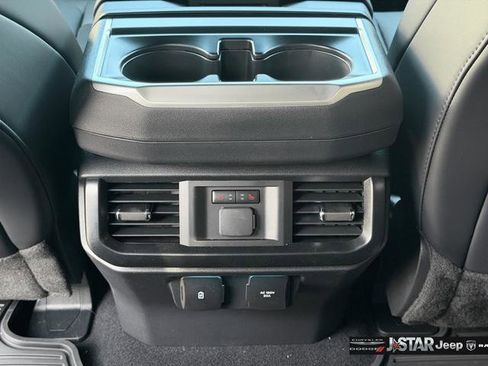 Used 2026 Ford F150 Raptor AWD/4WD image 30