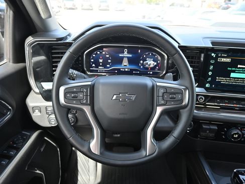 Used 2024 Chevrolet Silverado 1500 LT Trail Boss w/ LT Trail Boss Premium Package AWD/4WD image 10
