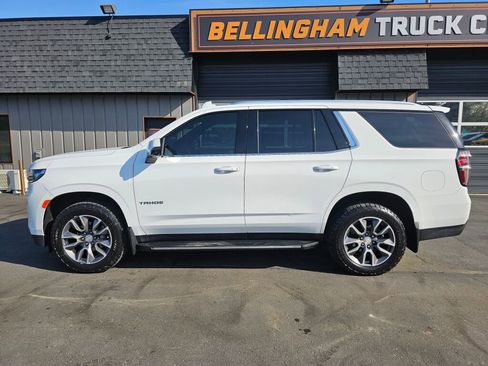 Used 2022 Chevrolet Tahoe LT w/ Luxury Package image 2