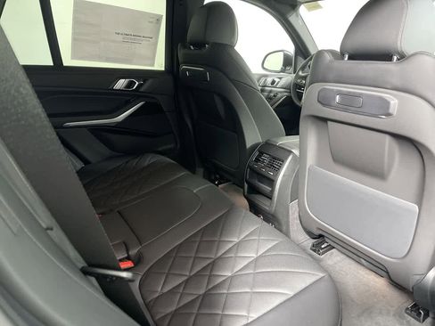Used 2024 BMW X5 xDrive40i AWD/4WD image 16