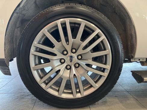 Used 2023 Ford Expedition Max Limited AWD/4WD image 9