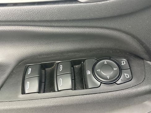 Certified 2020 Chevrolet Equinox LT w/ LPO, Floor Liner Package image 22