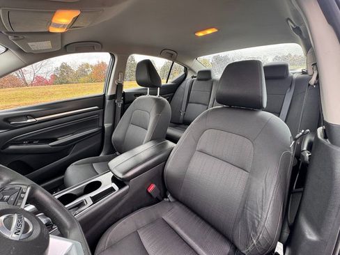 Used 2021 Nissan Altima 2.5 SV image 12