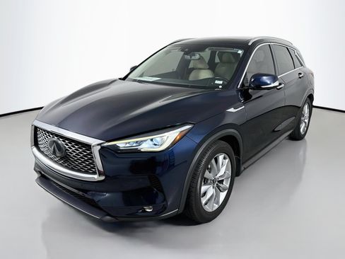 Used 2021 INFINITI QX50 Essential w/ Convenience Package FWD image 3