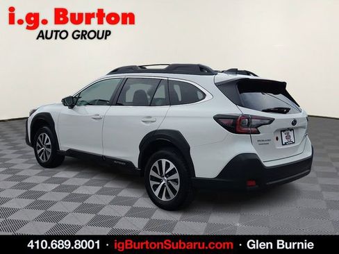 Used 2025 Subaru Outback Premium image 4