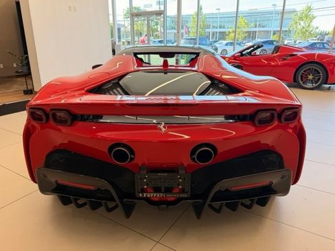 Used 2023 Ferrari SF90 Spider AWD/4WD image 10