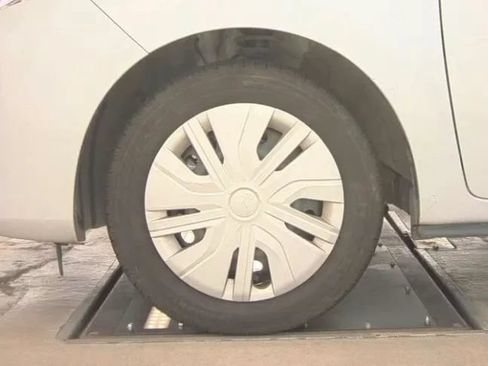 Used 2024 Mitsubishi Mirage ES FWD image 14