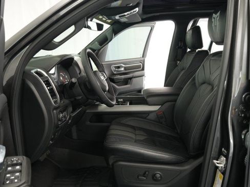 Used 2025 RAM 1500 Big Horn AWD/4WD image 44