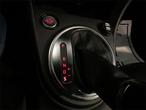 Used 2013 Volkswagen Beetle Turbo 60's Edition image 24