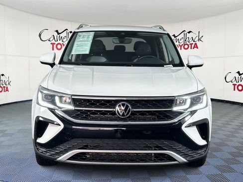 Used 2022 Volkswagen Taos SEL image 3