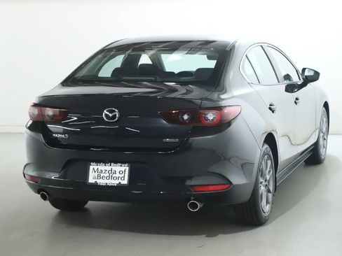 Used 2022 MAZDA MAZDA3 Sedan FWD image 46