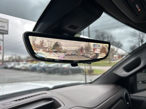 Used 2022 GMC Sierra 3500 Denali w/ Denali Ultimate Package image 35