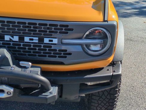 Used 2021 Ford Bronco Badlands image 11