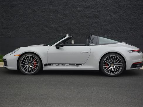 Certified 2024 Porsche 911 Targa 4S image 2