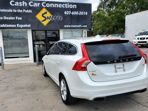 Used 2015 Volvo V60 T5 Premier image 13