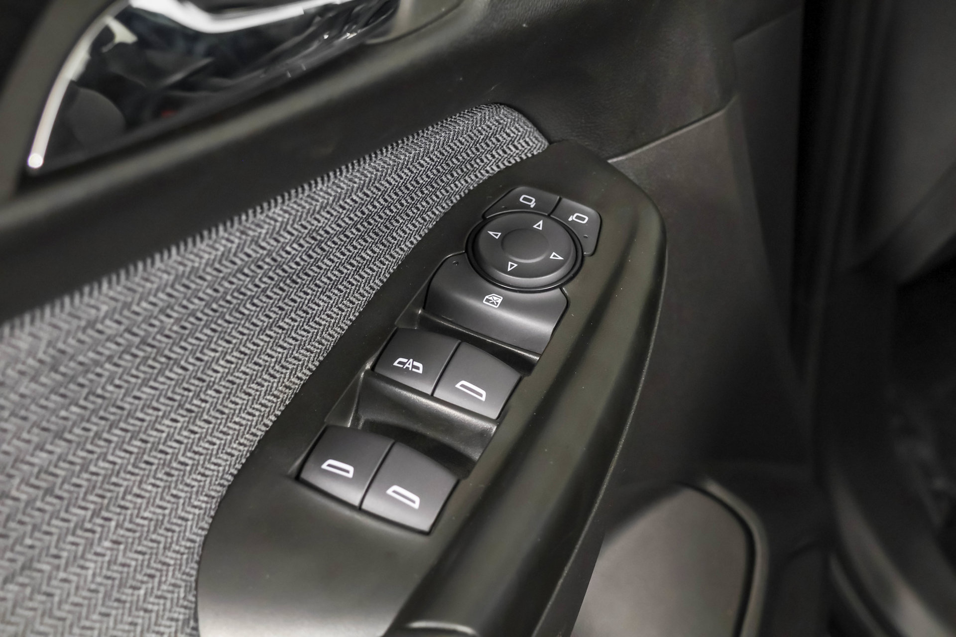 Used 2024 Chevrolet TrailBlazer LT w/ Driver Confidence Package FWD image 33