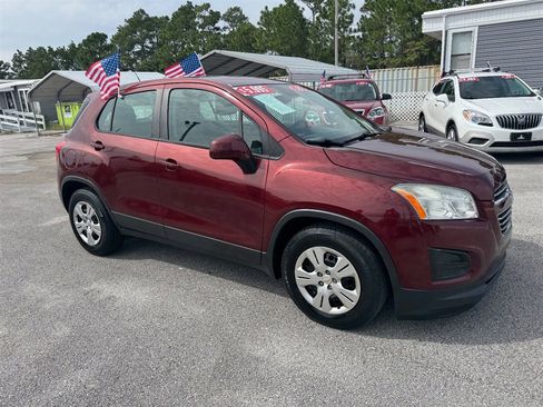 Used 2016 Chevrolet Trax LS w/ LPO, Cargo Package image 7