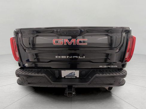Used 2021 GMC Sierra 2500 Denali w/ Denali Black Diamond Edition AWD/4WD image 24