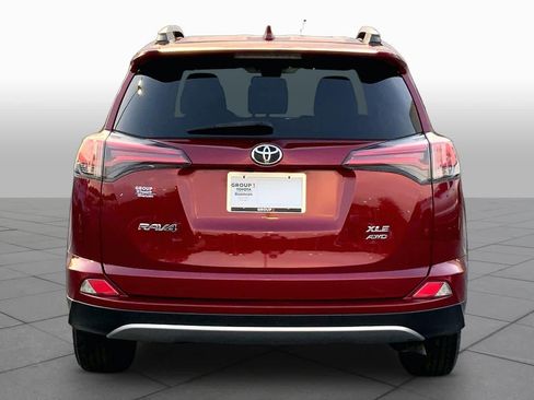 Used 2018 Toyota RAV4 XLE AWD/4WD image 5