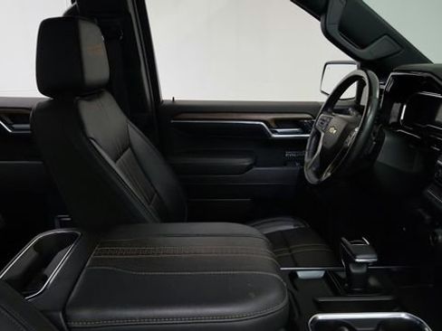Used 2023 Chevrolet Silverado 1500 High Country w/ Z71 Off-Road Package image 24