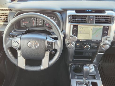 Used 2022 Toyota 4Runner SR5 Premium image 31