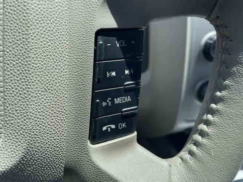Used 2011 Ford Escape XLT FWD image 21