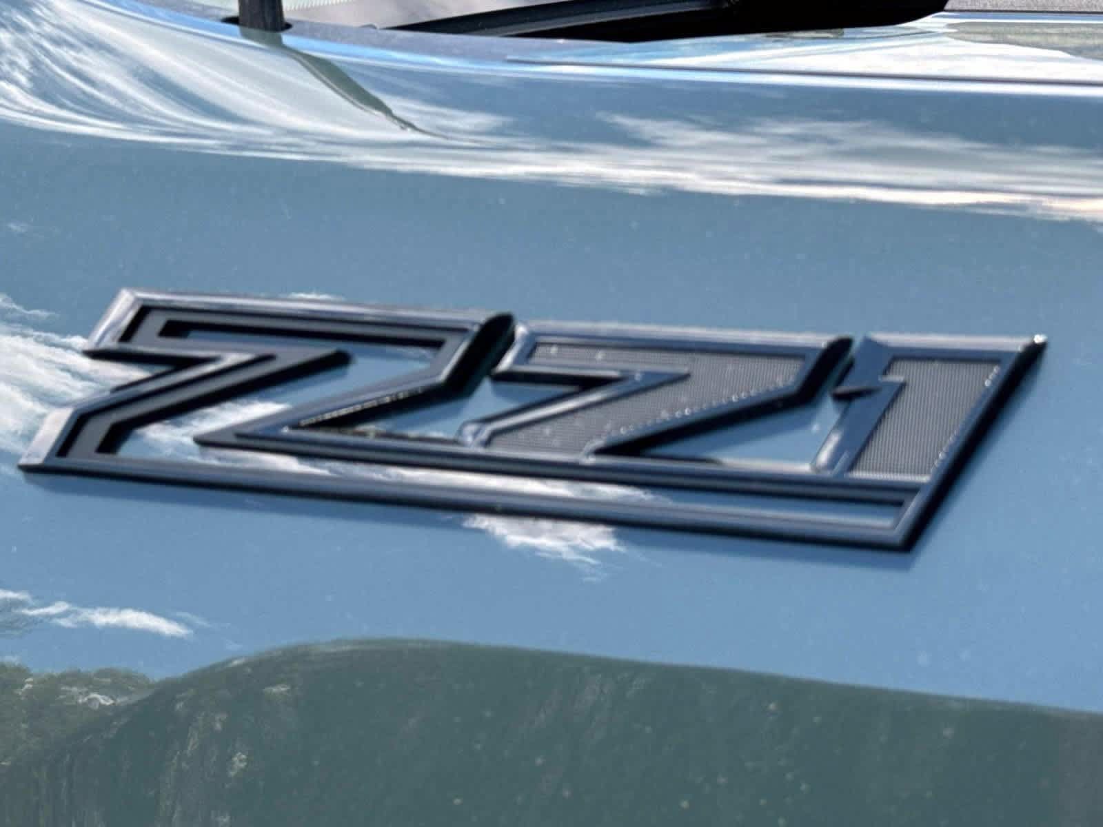 Used 2025 Chevrolet Silverado 2500 LTZ w/ LTZ Plus Package AWD/4WD image 8