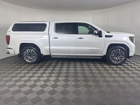 Used 2023 GMC Sierra 1500 Denali Ultimate image 2