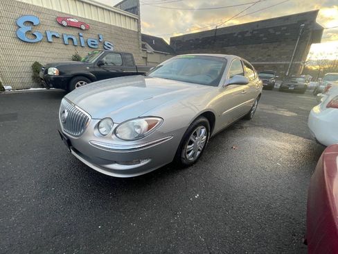 Used 2008 Buick LaCrosse CX image 2