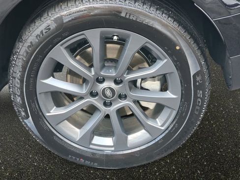 Certified 2025 Land Rover Range Rover Sport SE AWD/4WD image 35