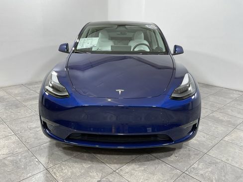 Used 2024 Tesla Model Y Long Range image 4