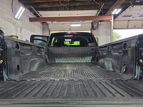 Used 2016 GMC Sierra 1500 SLT w/ SLT Premium Package AWD/4WD image 12