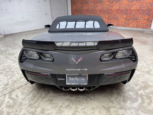 Used 2015 Chevrolet Corvette Z06 w/ 3LZ Preferred Equipment Group RWD image 3