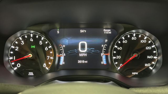 Used 2025 Jeep Compass Latitude w/ Altitude Special Edition AWD/4WD image 16