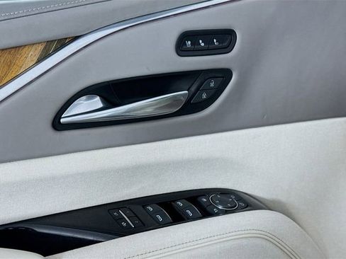 Used 2021 Cadillac Escalade ESV Sport Platinum image 21