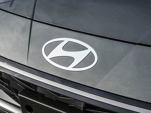 New 2026 Hyundai Elantra Limited image 3