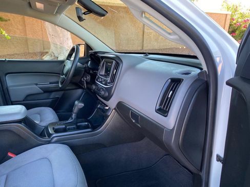 Used 2020 Chevrolet Colorado W/T w/ WT Convenience Package AWD/4WD image 50