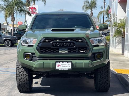 Used 2021 Toyota Tacoma TRD Sport w/ Technology Package image 10