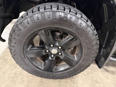 Used 2014 RAM 1500 Express w/ Black Ram 1500 Express Group image 39