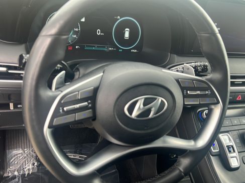 Certified 2024 Hyundai Palisade Limited FWD image 12