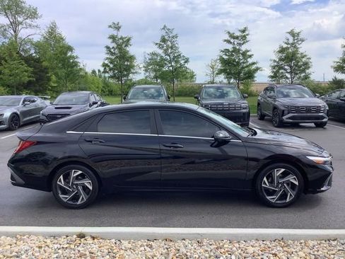 Used 2024 Hyundai Elantra Limited FWD image 4