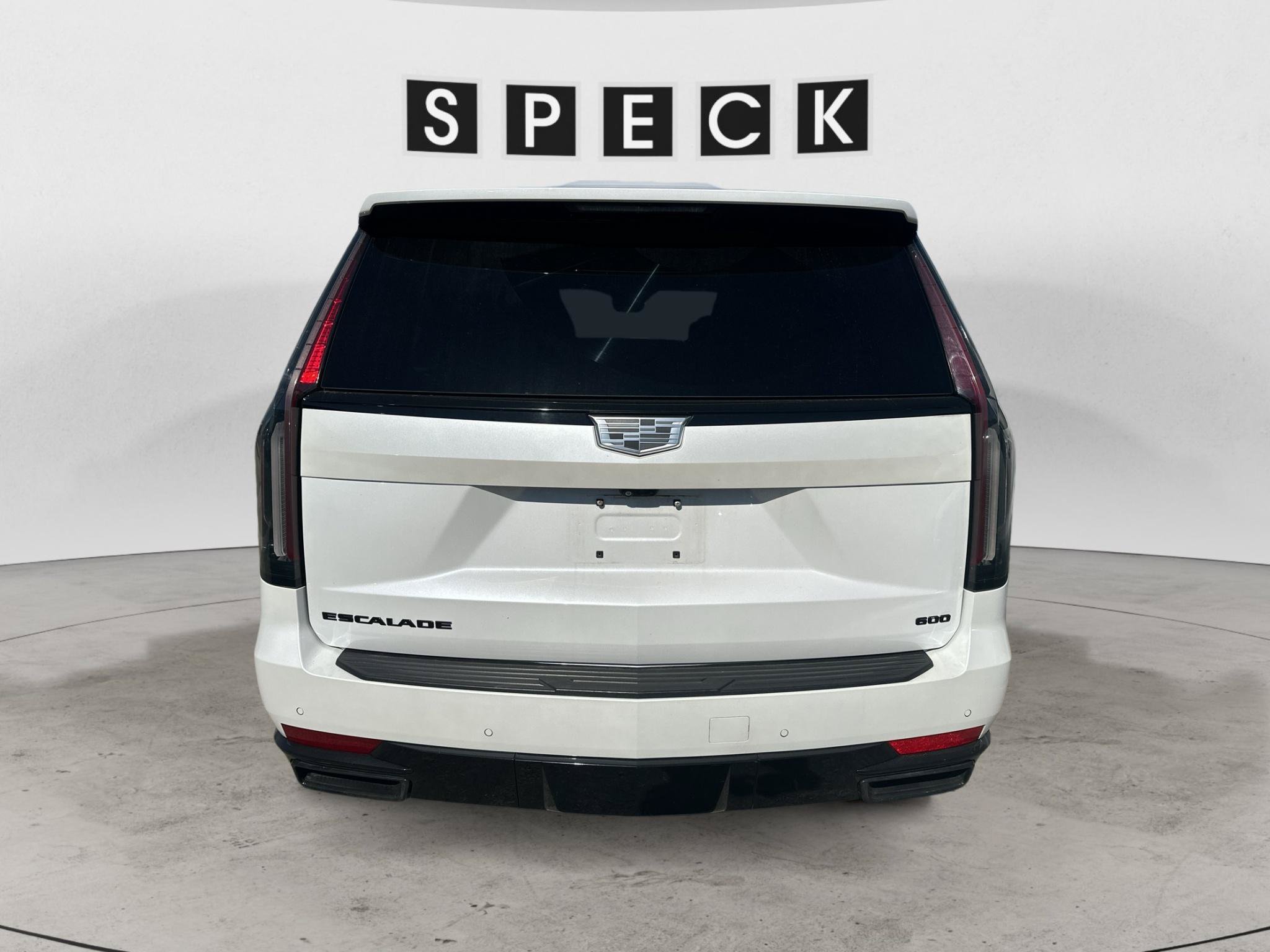 Used 2023 Cadillac Escalade ESV Sport Platinum w/ LPO, ONYX Package AWD/4WD image 4