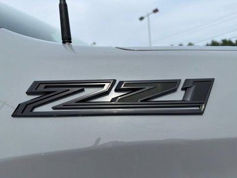 Used 2025 Chevrolet Silverado 1500 RST AWD/4WD image 12