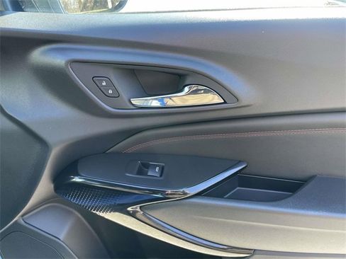 Used 2024 Chevrolet Trax RS w/ Driver Confidence Package image 26