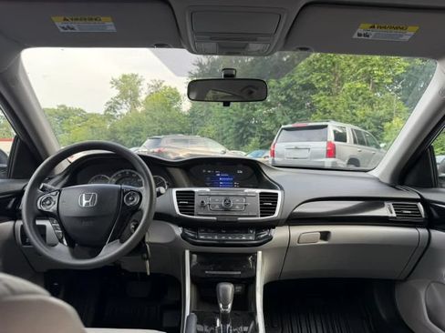 Used 2017 Honda Accord LX image 16