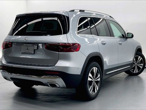 Used 2026 Mercedes-Benz GLB 250 image 6