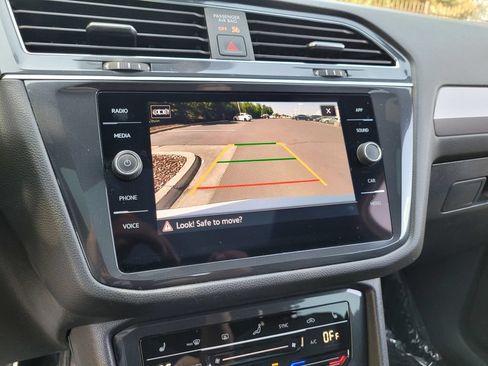 Used 2024 Volkswagen Tiguan SE R-Line AWD/4WD image 18